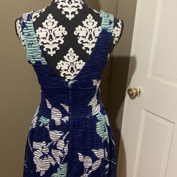 Cute summer dress size medium navy w/mint and white - Picture 3 of 7